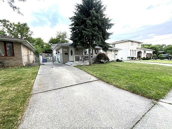 2nd image of 2705 Jefferson Blvd