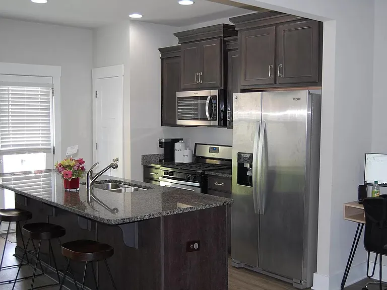 415 Hague Dr — Photo 5