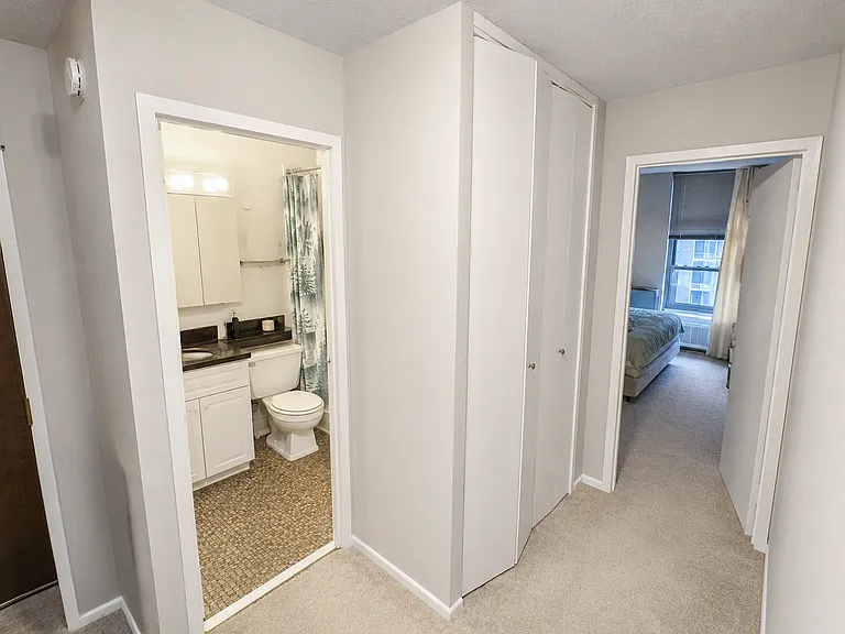 64 E Scott St #11 — Photo 6
