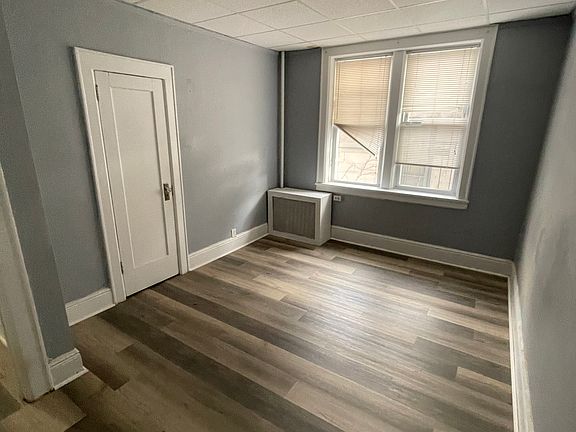 5th image of 253 Lafayette Ave #8