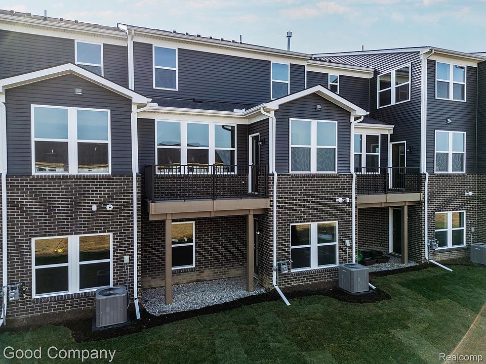1st image of 1456 Arcadia Dr
