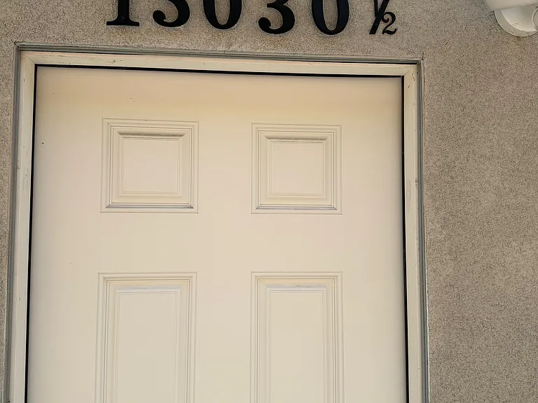 15030 Hesby St — Photo 20