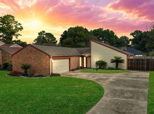8126 Ivan Reid Dr, Houston, TX 77040