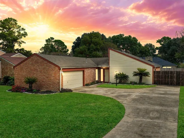 8126 Ivan Reid Dr, Houston, TX 77040