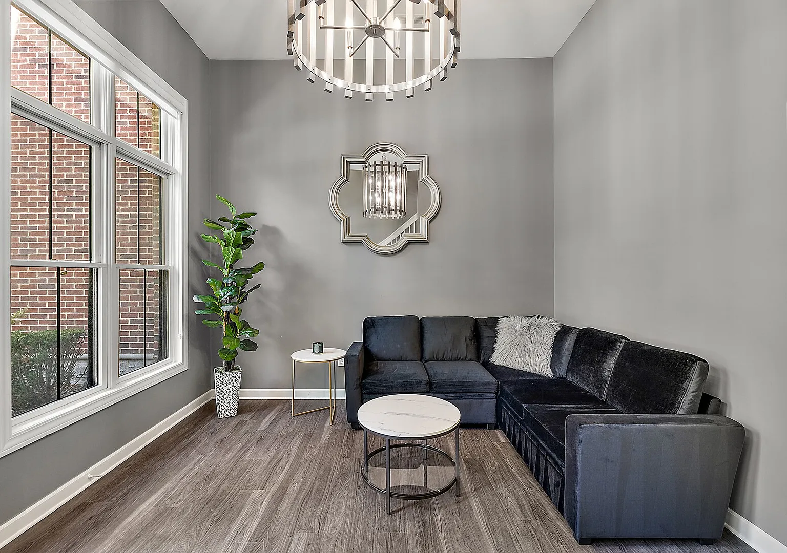 Birmingham MI Townhouse — Photo 3