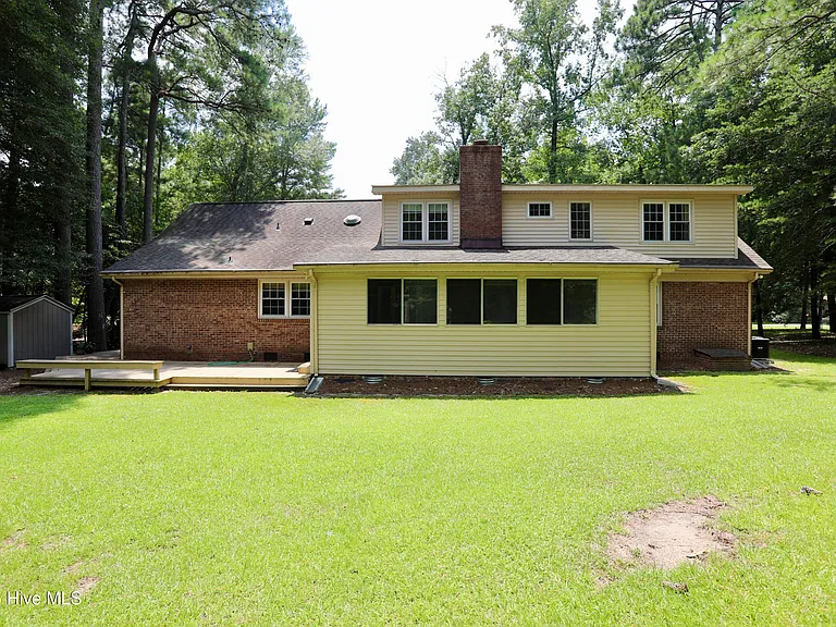 202 Haldane Dr — Photo 31