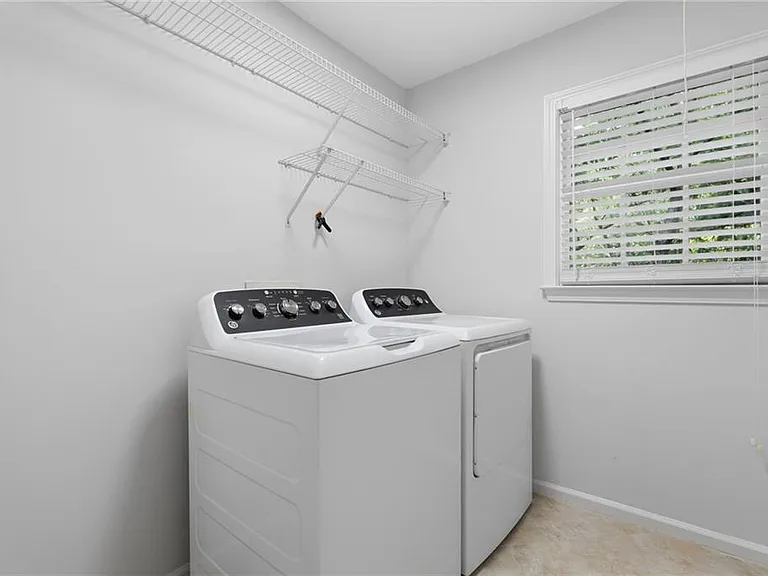 620 Brook Landing Ct — Photo 19