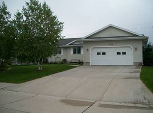 4103 Manchester Rd, Grand Island, NE 68803