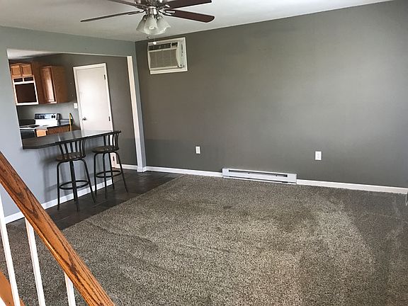 Living or dining room