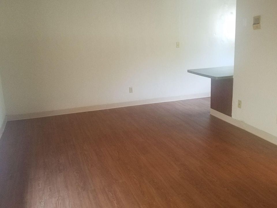 2nd image of 1356 E Lomita Blvd #8