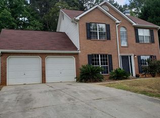 12198 Crestwood Ct, Fayetteville, GA
