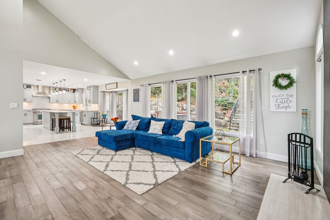 next background image