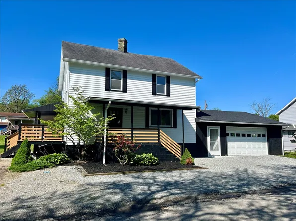 114 Ridge Blvd, Connellsville, PA 15425