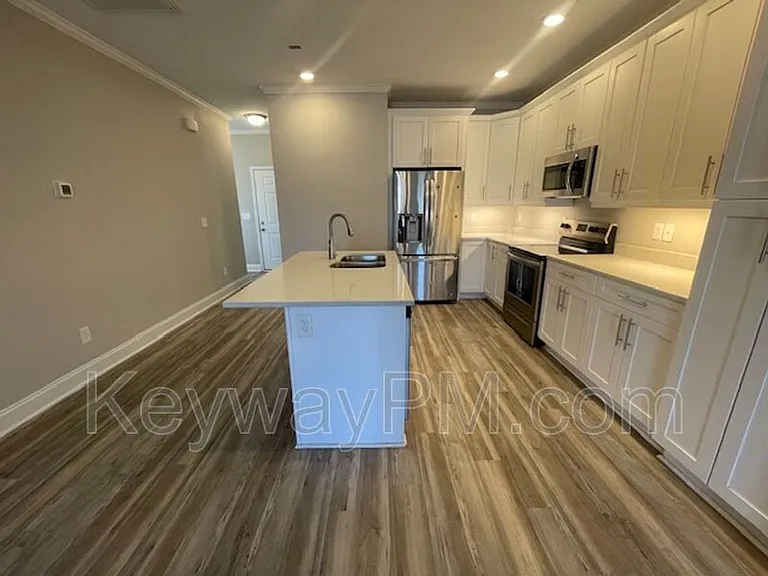 306 Alta Vista Ave #6 — Photo 3