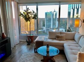 3338 Peachtree Rd NE