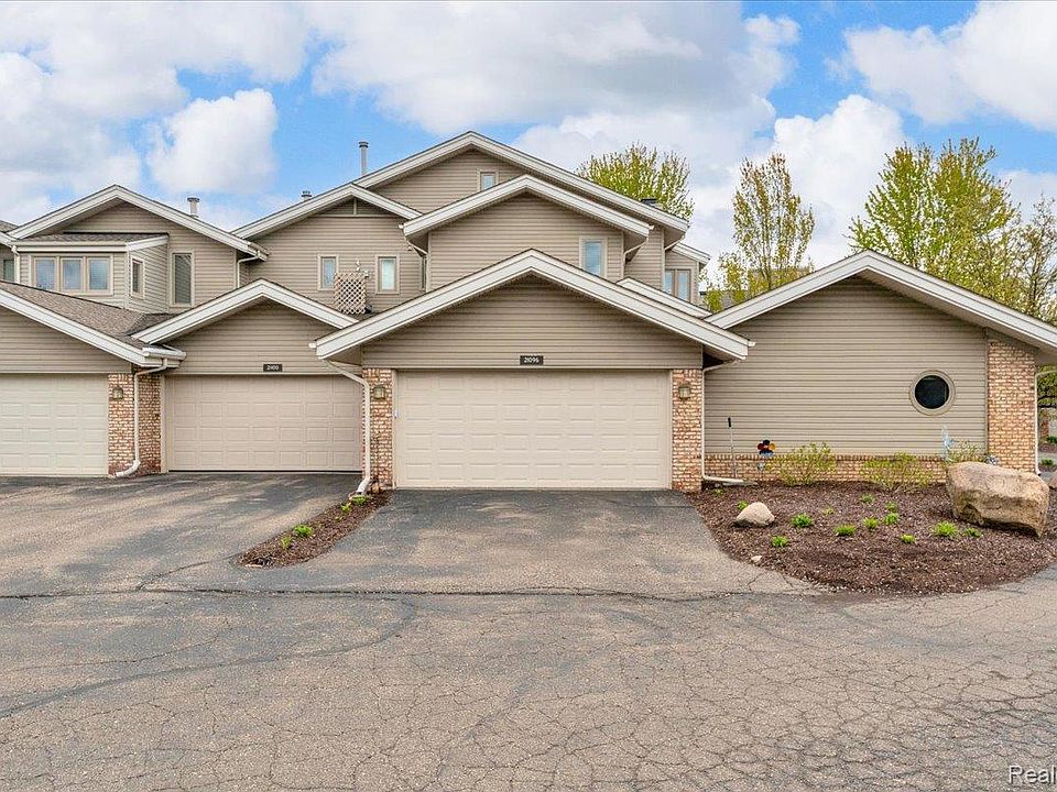 1st image of 21096 Boulder Cir