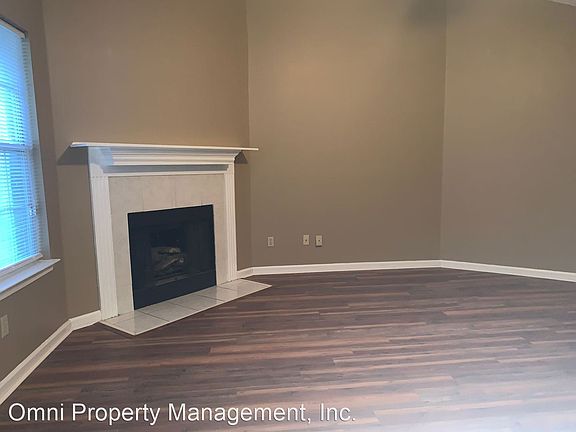 5th image of 2204 Valley Edge Dr