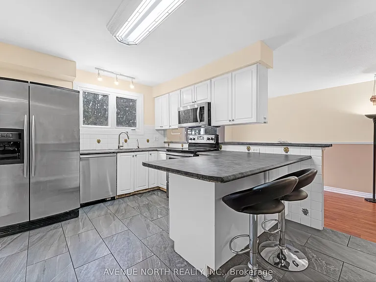 3489 Southgate Rd — Photo 8