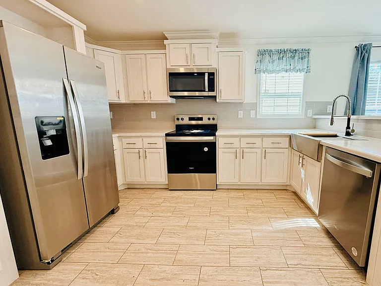 1013 Ohio St SE #54 — Photo 10