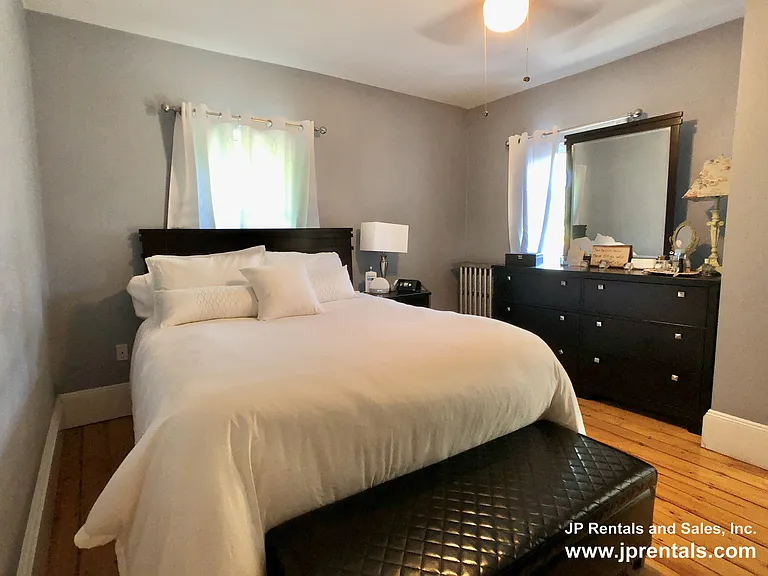235 Amory St — Photo 10
