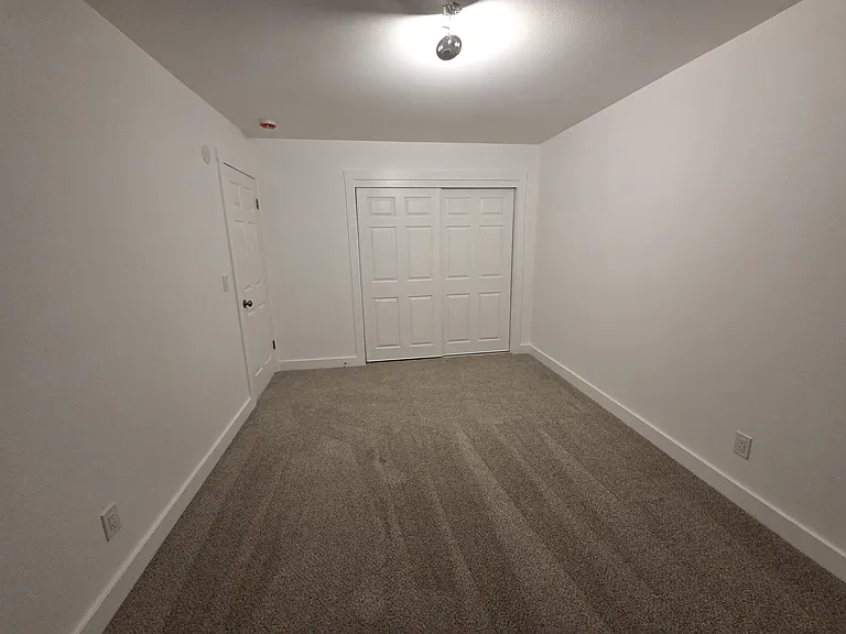 835 State St — Photo 11