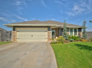 629 Dodge Ct, Yukon, OK 73099