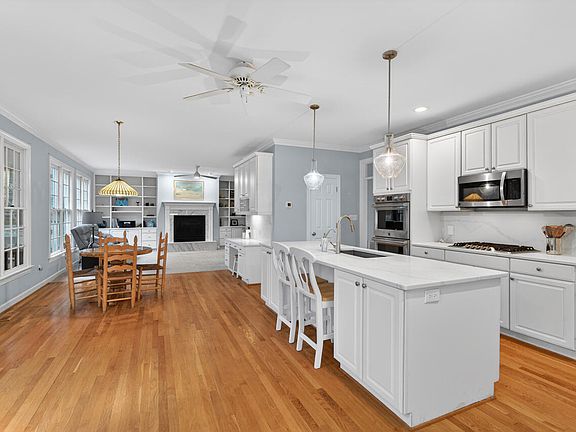 4th image of 104 Buckeye Ln
