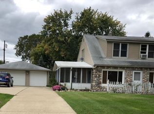 25587 Clark St, Novi, MI 48375