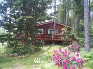 211 N Beaver Dr, Hoodsport, WA