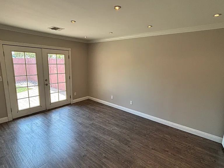 2529 E Bluefield Ave — Photo 11