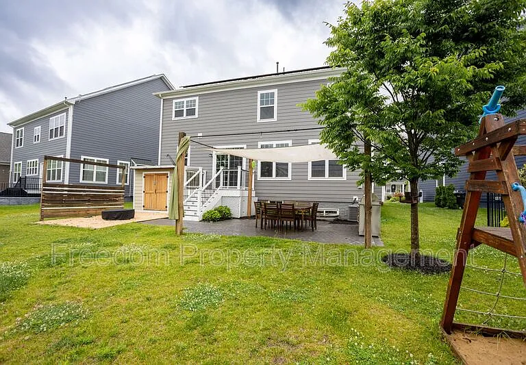 2425 Morgans Point Dr — Photo 88