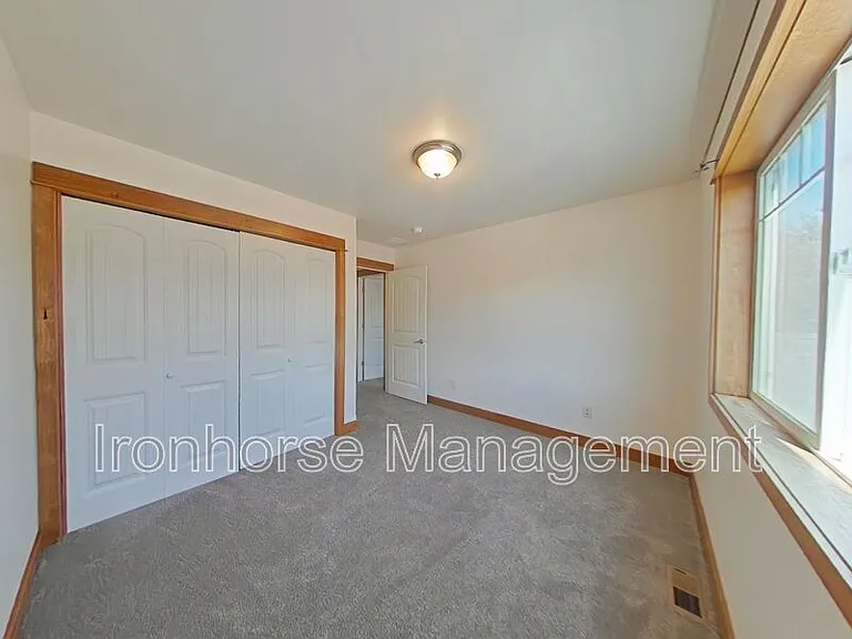5471 Glenellen Dr #4 — Photo 28