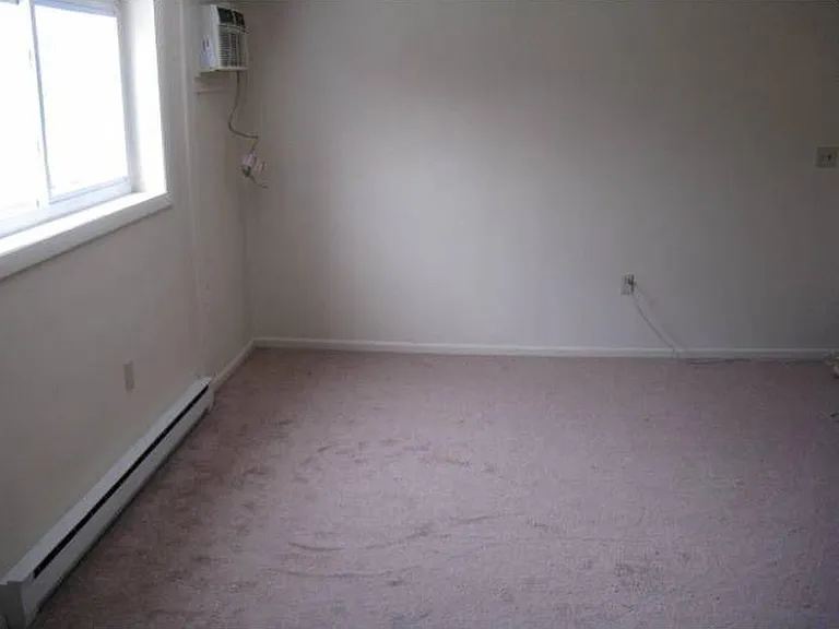 165 Main St #4 — Photo 2