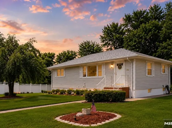 74 Farmingdale Rd, Wayne, NJ 07470