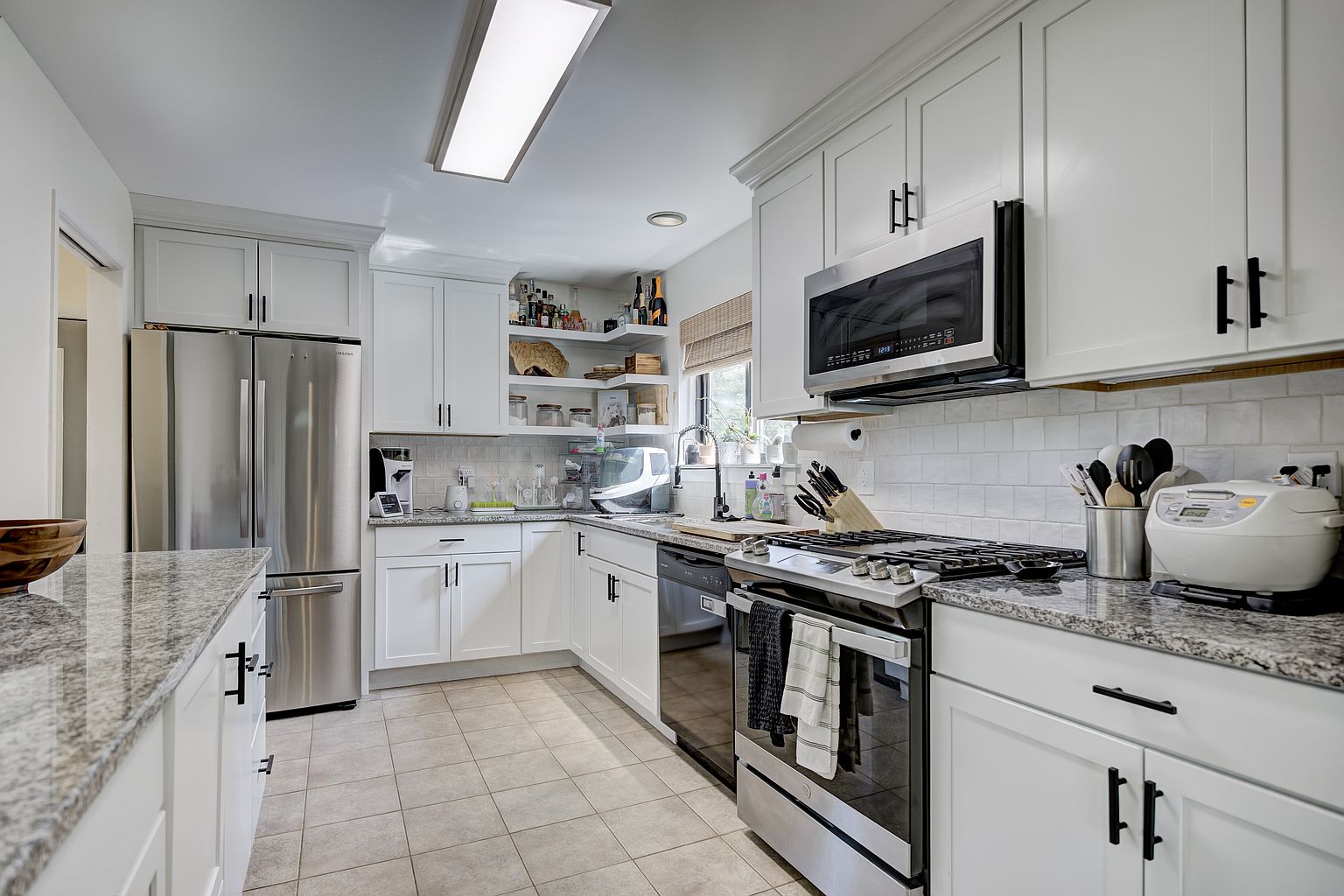 29584 Howard Ave, photo 12