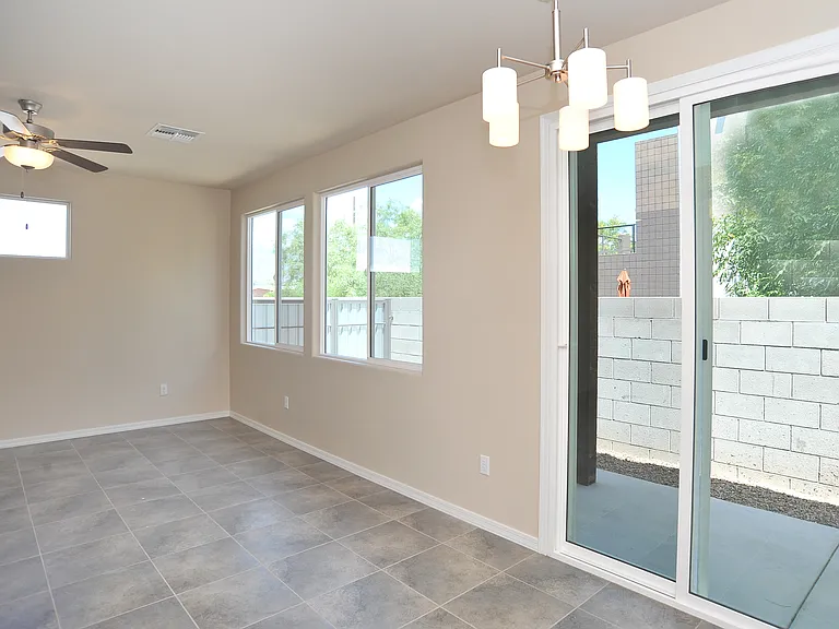1218 E Blacklidge Dr #1101 — Photo 19
