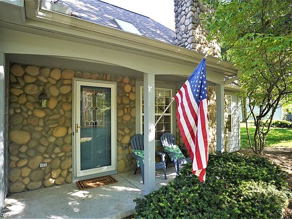 3rd image of 10241 Glen Eagle Ln #31
