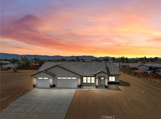 14641 Iroquois Rd, Apple Valley, CA 92307