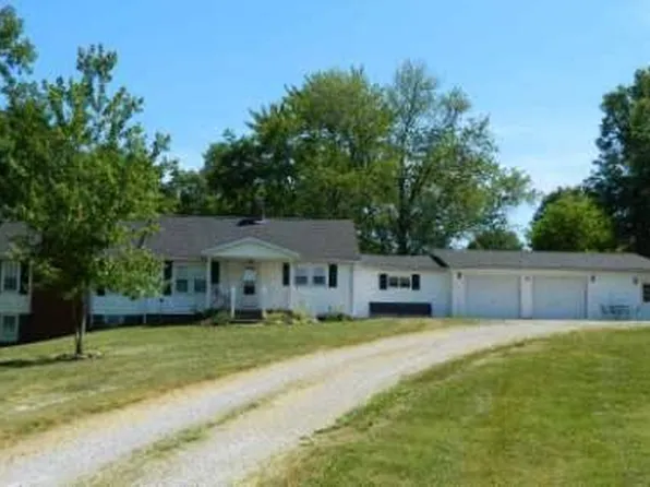1600 County Highway 8, Barnhill, IL 62837