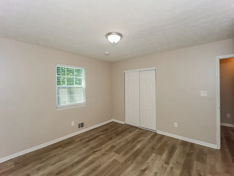 216 Slicky Rock Ct — Photo 14