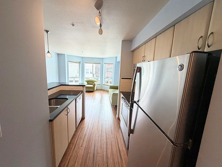 812 5th Ave N #209 — Photo 9