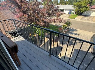 9416 2nd Ave, Elk Grove, CA 95624