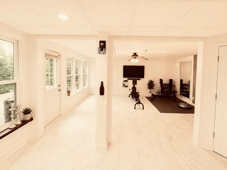 6730 Ridgefield Dr — Photo 33