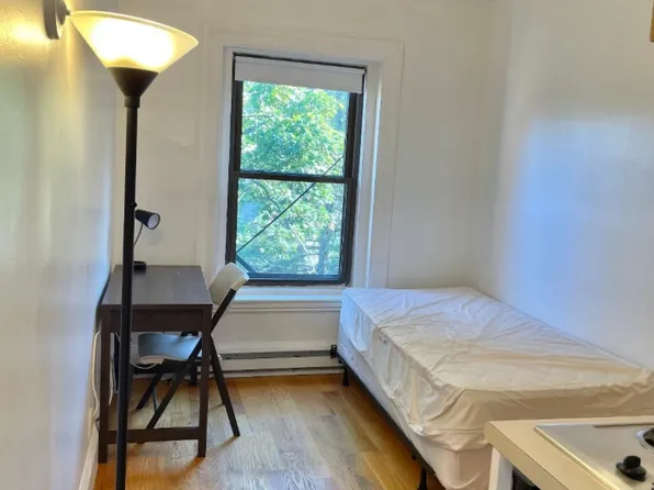 1061 Beacon St, Brookline, MA