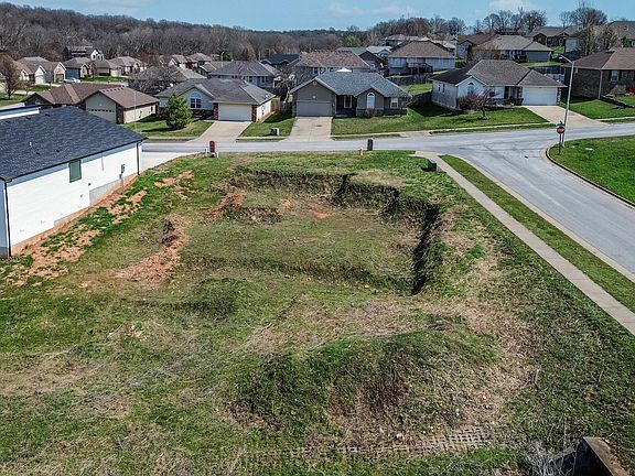 5th image of 4473 N Toby Avenue