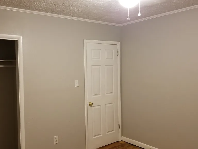 1002 Cherry St — Photo 5