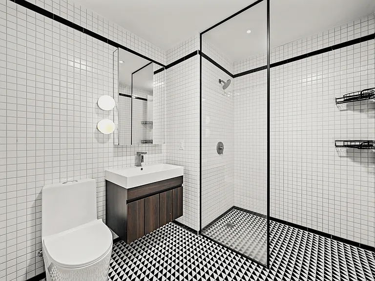 40 Bruckner Blvd #B908 — Photo 9