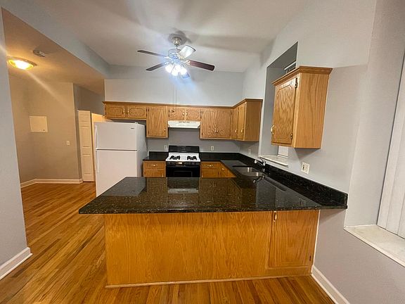 5th image of 1146 W 17th St #1