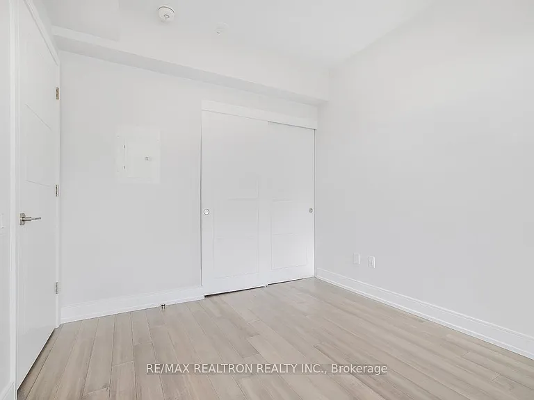2525 Bathurst St #805 — Photo 7