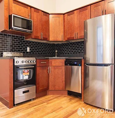 Rented by Oxford Property Group | media 18